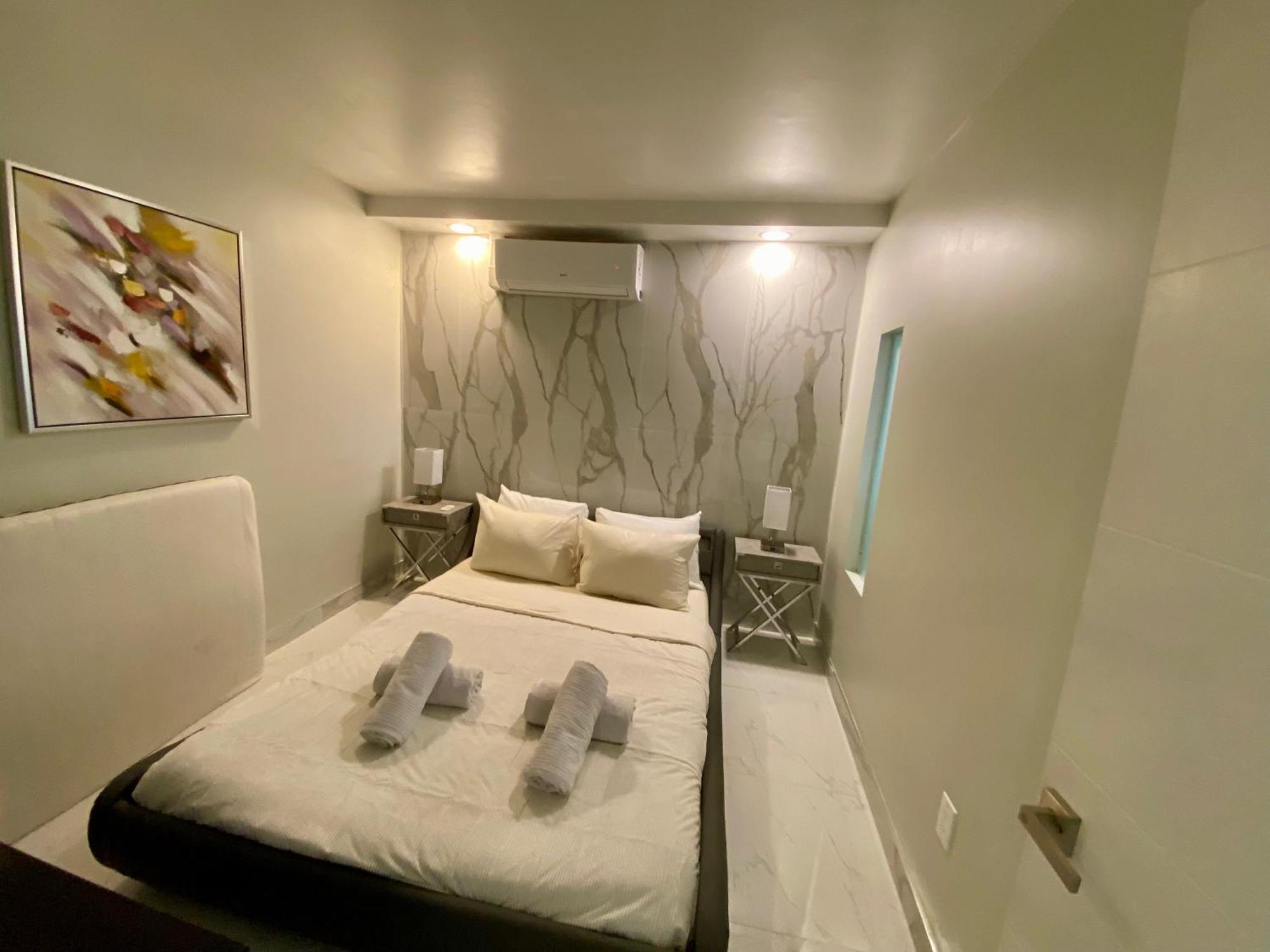 Luxurious Remodeled Direct Waterfront Apartment With Miami Skyline View And Outdoor Terrace Free Parking 5Min Drive To Маями Бийч Екстериор снимка