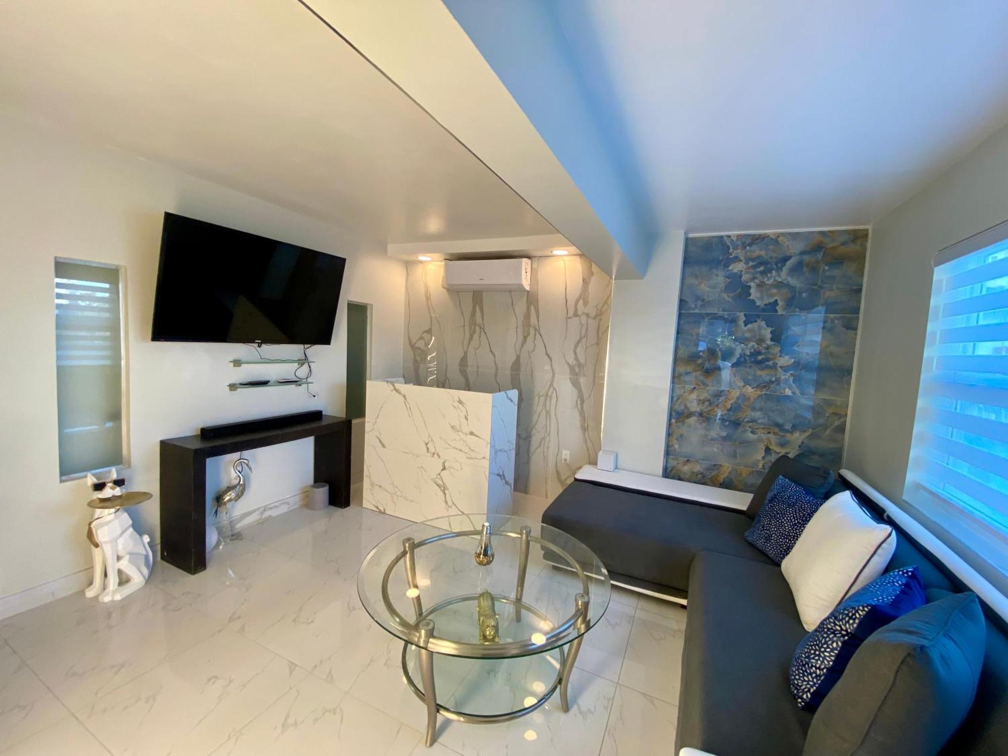 Luxurious Remodeled Direct Waterfront Apartment With Miami Skyline View And Outdoor Terrace Free Parking 5Min Drive To Маями Бийч Екстериор снимка
